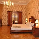 Hotel Oid Town