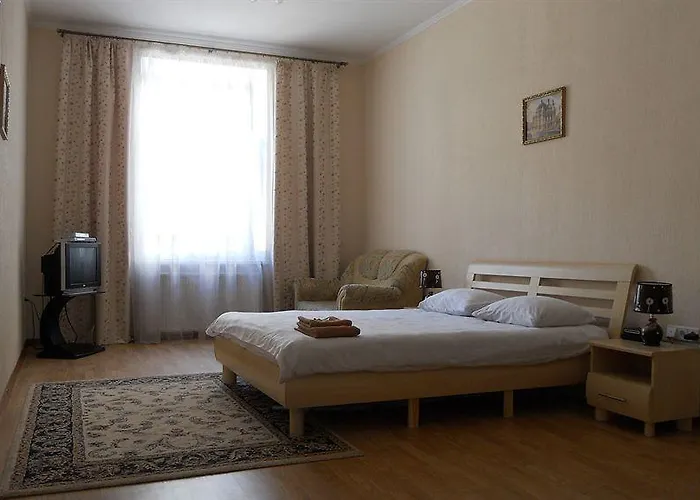 Готель Oid Town